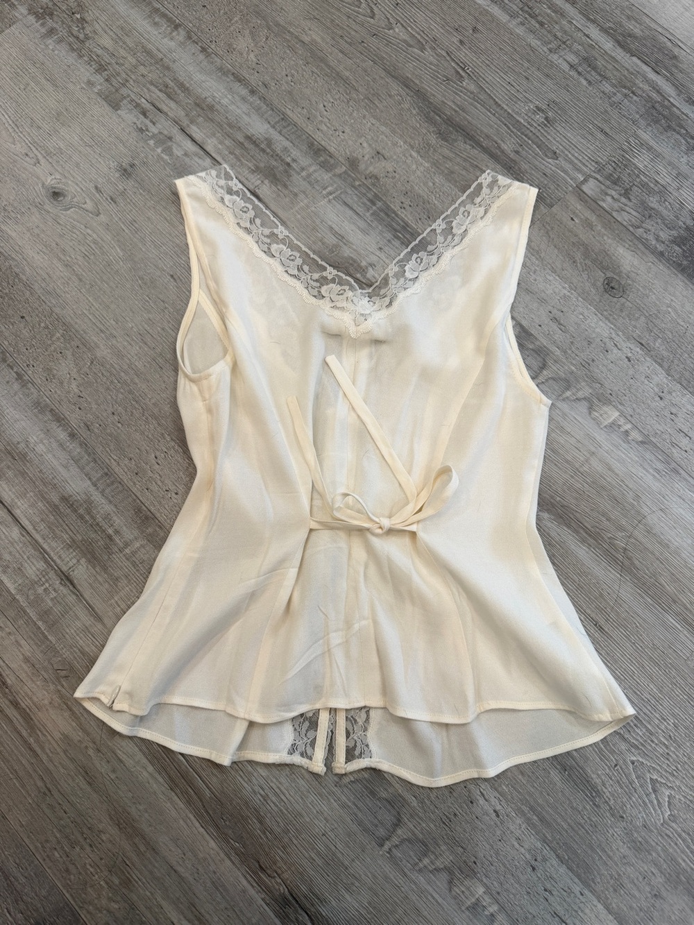 Reformation Ivory Lace-Trim V-Neck Cami - Picture 3 of 3